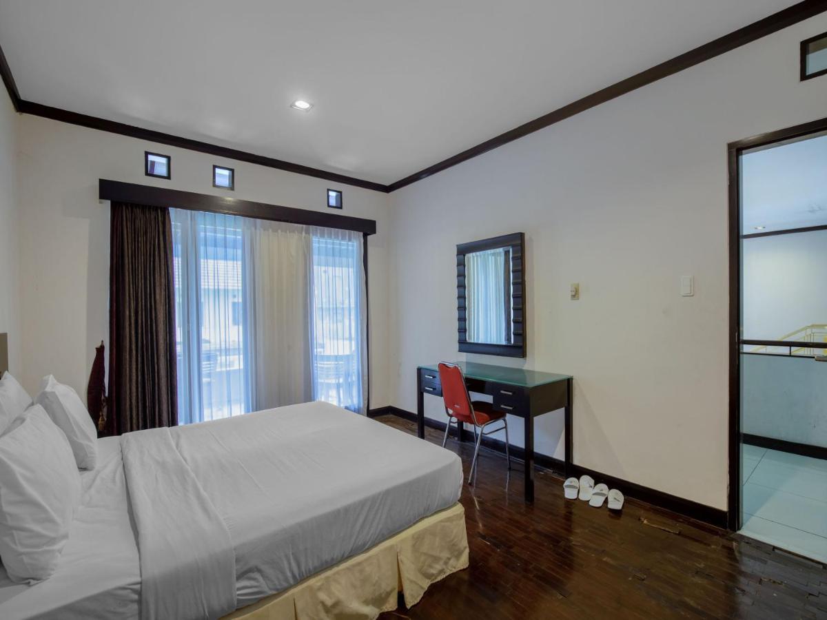 Takashimaya Hotel & Convention เล็มบัง ภายนอก รูปภาพ